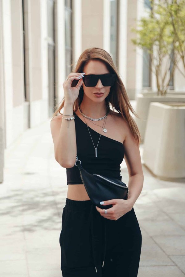 Comment intégrer le sac banane en cuir à votre tenue ?